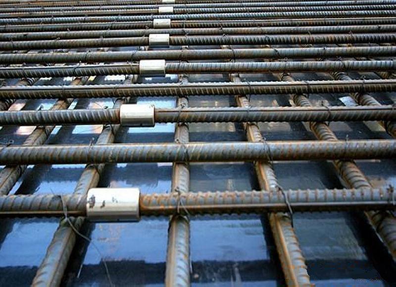 银川为什么建楼房时，要在钢筋上加一排小圆环？原来作用这么大